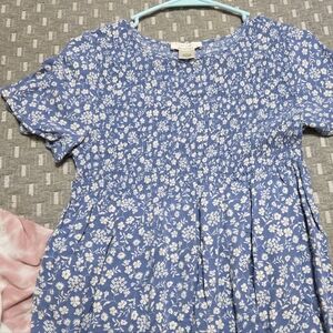 URBAN Romantics Blue and White Floral Blouse